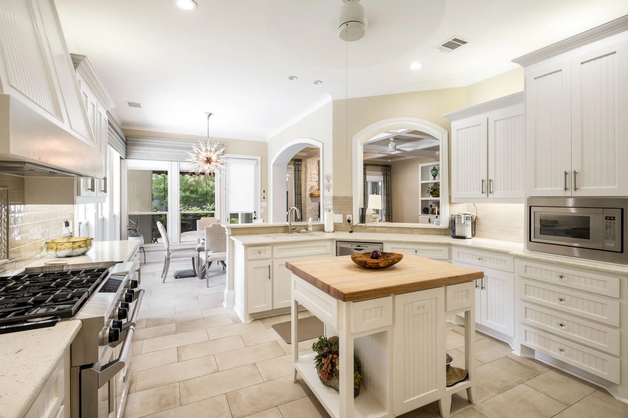 Single Family Residence For Sale in Collin County , 5809 Spring Glade Court, Plano, Texas 75093, 3 Bedroom, 4 Bathroom, 2 Garage spaces, 3,646 Sqft, built in 2001, mls#21412206, Real Estate Agent in Plano, Homes For Sale in Collin county, Homes For Sale in Plano, Realtor in Plano Texas, Real Estate Brokerage Independent Realty Texas, Luminita Cordes Realtor