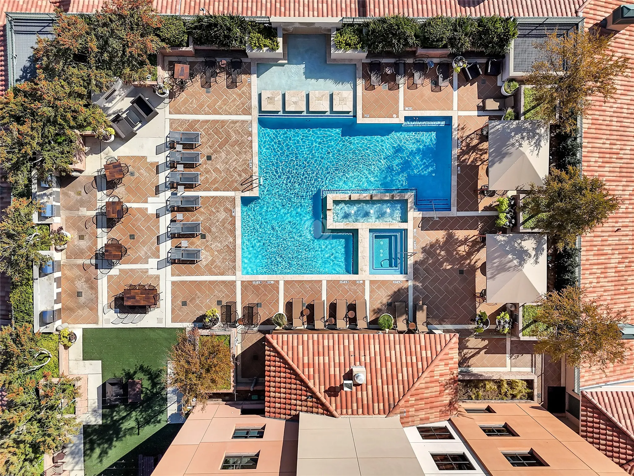Condominium For Rent in Dallas County , 330 Las Colinas Boulevard E 148, Irving, Texas 75039, 1 Bedroom, 1 Bathroom, 2 Garage spaces, 813 Sqft, built in 2001, mls#21407523, Real Estate Agent in Irving, Homes For Rent in Dallas county, Homes For Rent in Irving, Realtor in Irving Texas, Real Estate Brokerage Independent Realty Texas, Luminita Cordes Realtor