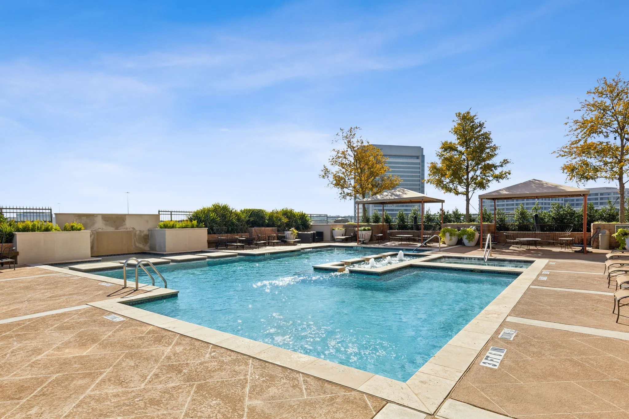 Condominium For Rent in Dallas County , 330 Las Colinas Boulevard E 148, Irving, Texas 75039, 1 Bedroom, 1 Bathroom, 2 Garage spaces, 813 Sqft, built in 2001, mls#21407523, Real Estate Agent in Irving, Homes For Rent in Dallas county, Homes For Rent in Irving, Realtor in Irving Texas, Real Estate Brokerage Independent Realty Texas, Luminita Cordes Realtor