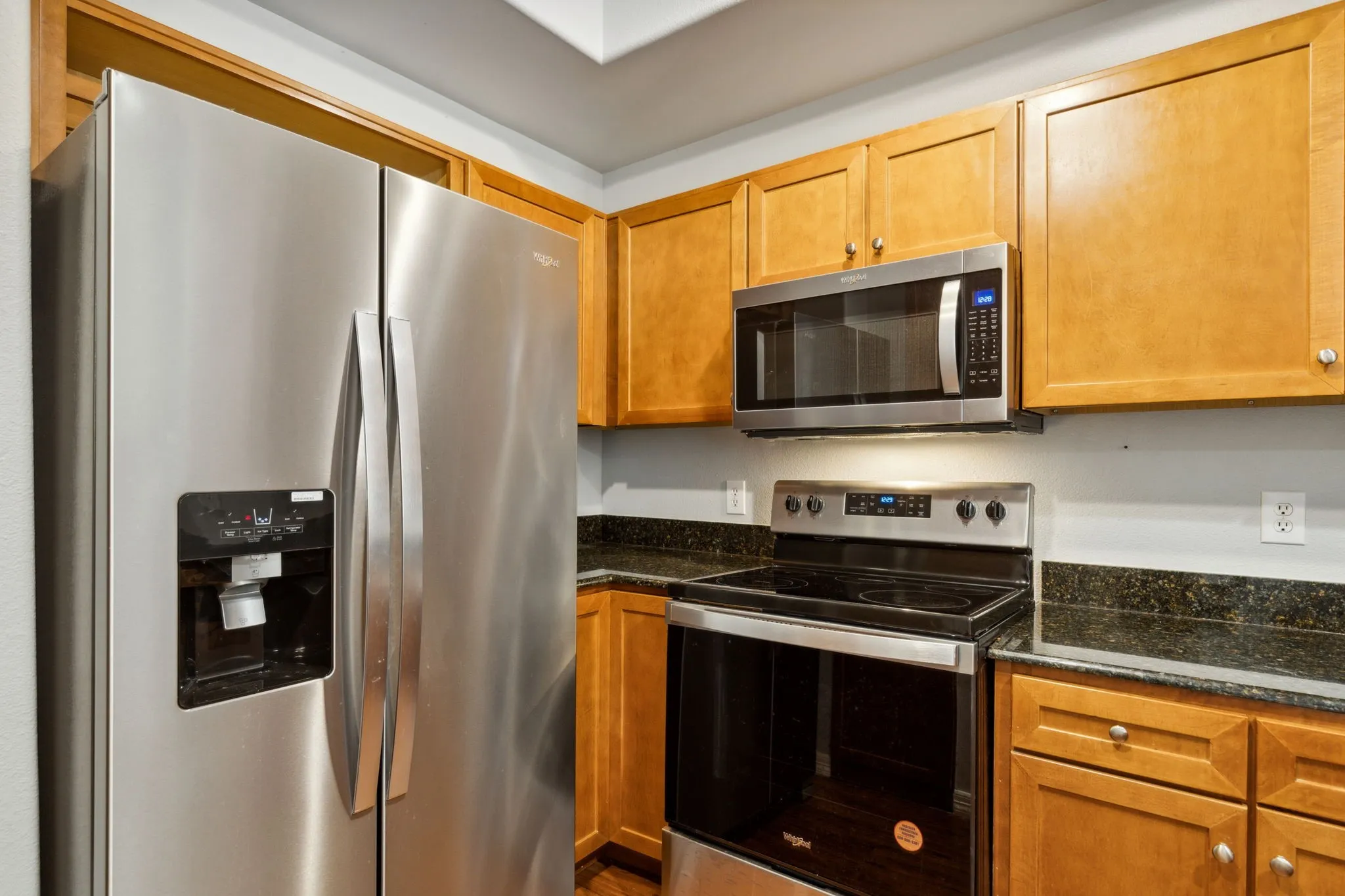 Condominium For Rent in Dallas County , 330 Las Colinas Boulevard E 148, Irving, Texas 75039, 1 Bedroom, 1 Bathroom, 2 Garage spaces, 813 Sqft, built in 2001, mls#21407523, Real Estate Agent in Irving, Homes For Rent in Dallas county, Homes For Rent in Irving, Realtor in Irving Texas, Real Estate Brokerage Independent Realty Texas, Luminita Cordes Realtor