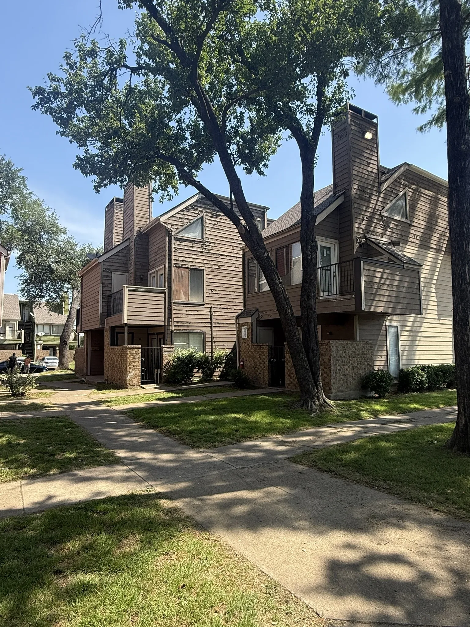 Condominium For Sale in Dallas County , 9809 Walnut Street 301, Dallas, Texas 75243, 1 Bedroom, 1 Bathroom, Garage spaces, 423 Sqft, built in 1981, mls#21421373, Real Estate Agent in Dallas, Homes For Sale in Dallas county, Homes For Sale in Dallas, Realtor in Dallas Texas, Real Estate Brokerage Independent Realty Texas, Luminita Cordes Realtor