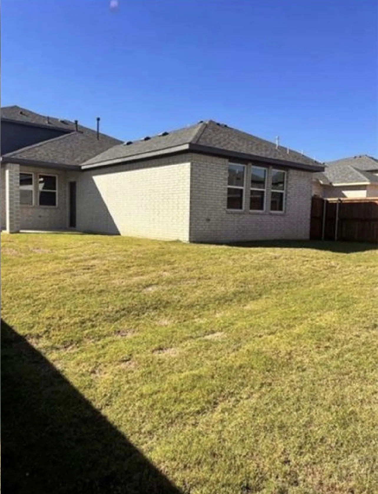 Single Family Residence For Sale in Collin County , 900 Portina Drive, Anna, Texas 75409, 3 Bedroom, 3 Bathroom, 2 Garage spaces, 1,793 Sqft, built in 2024, mls#21421395, Real Estate Agent in Anna, Homes For Sale in Collin county, Homes For Sale in Anna, Realtor in Anna Texas, Real Estate Brokerage Independent Realty Texas, Luminita Cordes Realtor