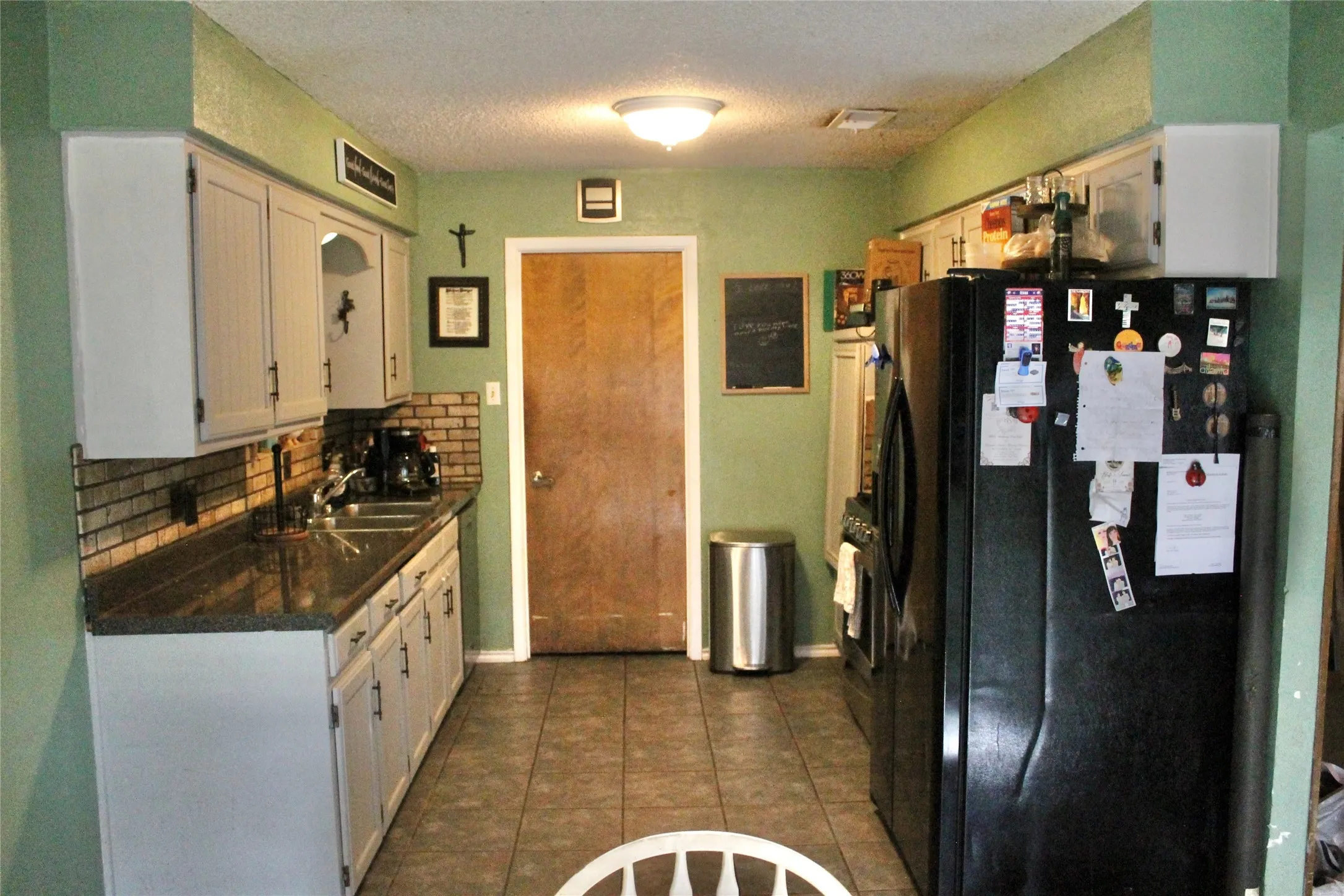 Single Family Residence For Sale in Tarrant County , 5301 Aurora Court, Arlington, Texas 76017, 3 Bedroom, 2 Bathroom, 2 Garage spaces, 1,625 Sqft, built in 1978, mls#21421400, Real Estate Agent in Arlington, Homes For Sale in Tarrant county, Homes For Sale in Arlington, Realtor in Arlington Texas, Real Estate Brokerage Independent Realty Texas, Luminita Cordes Realtor