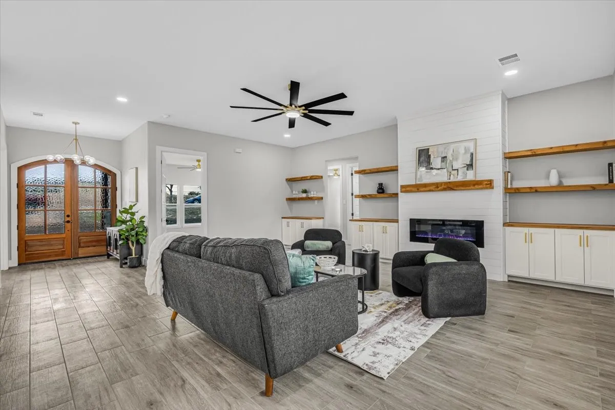 Single Family Residence For Sale in Tarrant County , 8232 Money Lane, Fort Worth, Texas 76126, 5 Bedroom, 4 Bathroom, 2 Garage spaces, 3,386 Sqft, built in 2026, mls#21421401, Real Estate Agent in Fort Worth, Homes For Sale in Tarrant county, Homes For Sale in Fort Worth, Realtor in Fort Worth Texas, Real Estate Brokerage Independent Realty Texas, Luminita Cordes Realtor