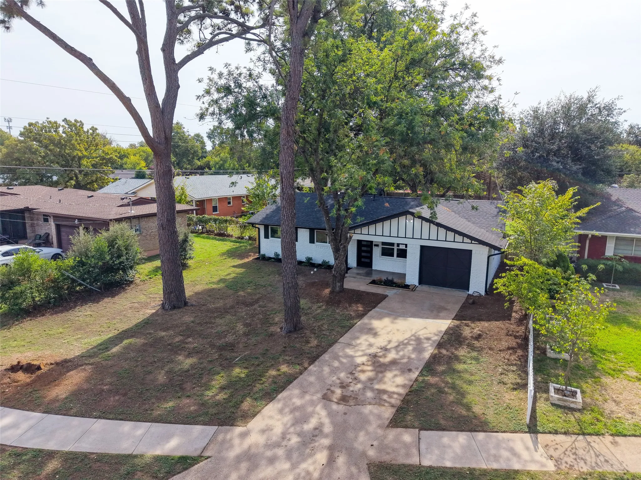 Single Family Residence For Sale in Dallas County , 1504 Mosley Drive, Irving, Texas 75060, 4 Bedroom, 2 Bathroom, 1 Garage spaces, 1,485 Sqft, built in 1964, mls#21421408, Real Estate Agent in Irving, Homes For Sale in Dallas county, Homes For Sale in Irving, Realtor in Irving Texas, Real Estate Brokerage Independent Realty Texas, Luminita Cordes Realtor