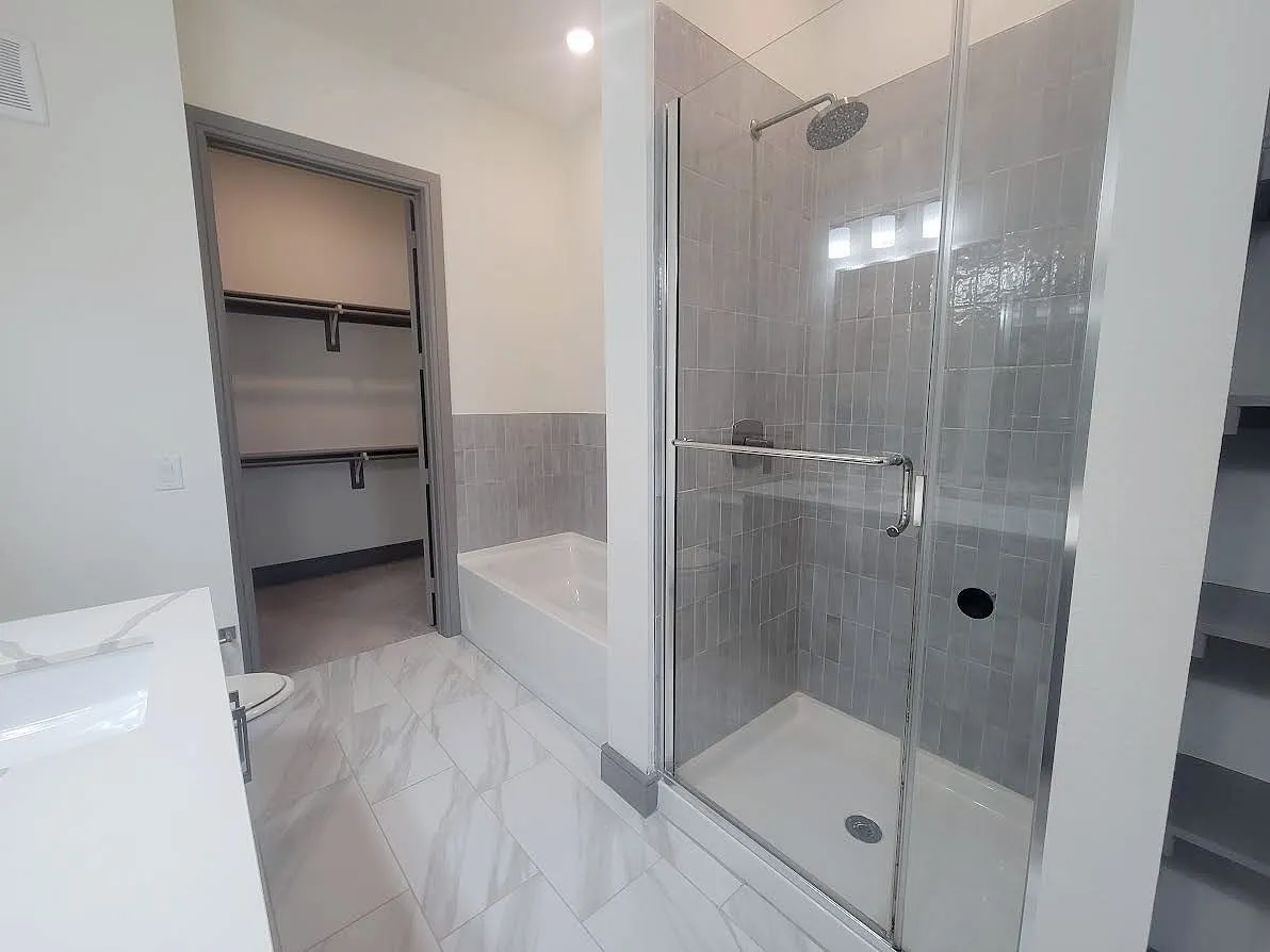 Condominium For Rent in Denton County , 2700 Old Denton Road 4407, Carrollton, Texas 75007, 2 Bedroom, 2 Bathroom, 2 Garage spaces, 1,273 Sqft, built in 2020, mls#21421405, Real Estate Agent in Carrollton, Homes For Rent in Denton county, Homes For Rent in Carrollton, Realtor in Carrollton Texas, Real Estate Brokerage Independent Realty Texas, Luminita Cordes Realtor