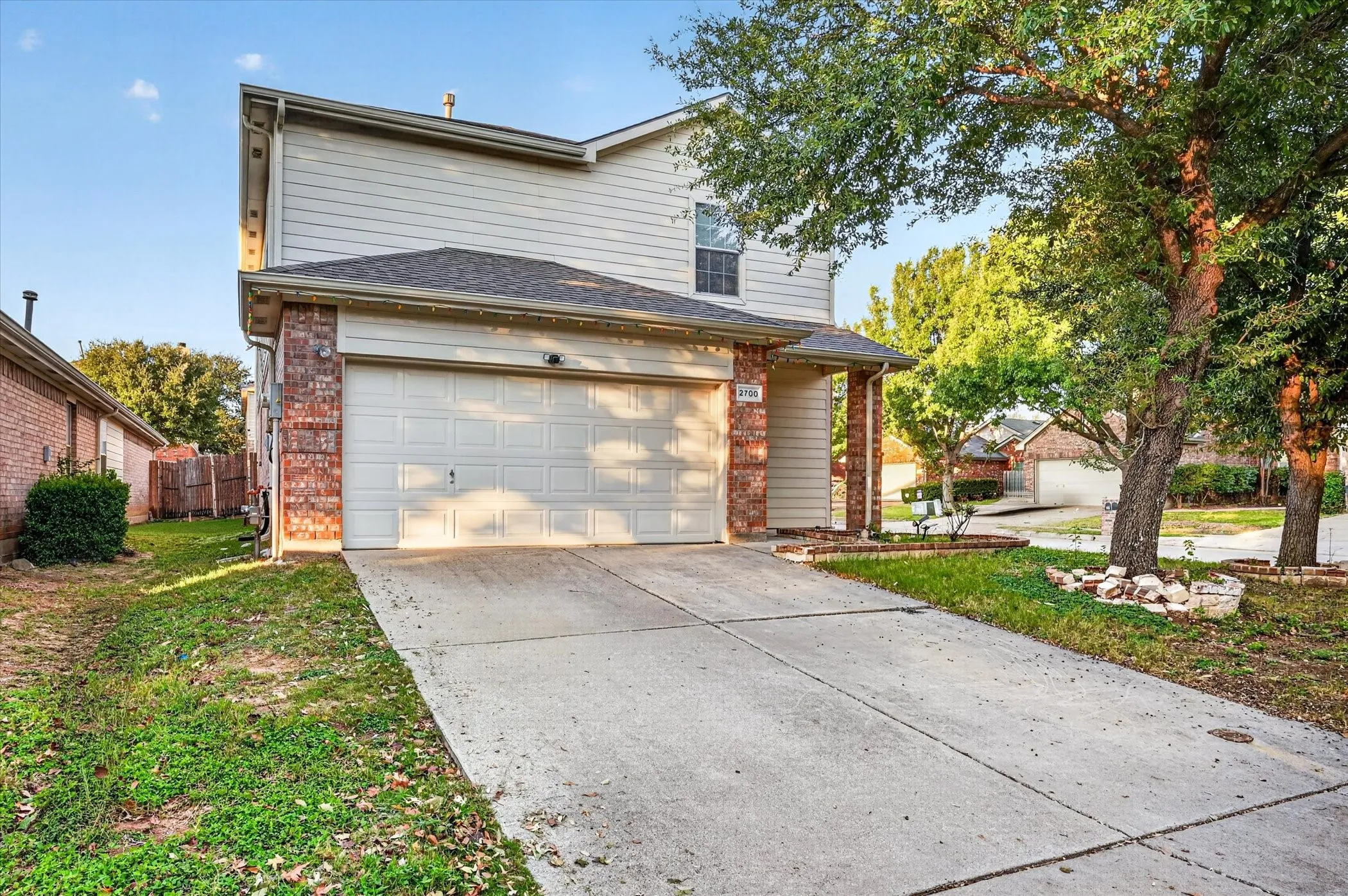 Single Family Residence For Rent in Tarrant County , 2700 Mountain Lion Drive, Fort Worth, Texas 76244, 3 Bedroom, 3 Bathroom, Garage spaces, 1,780 Sqft, built in 2005, mls#21420443, Real Estate Agent in Fort Worth, Homes For Rent in Tarrant county, Homes For Rent in Fort Worth, Realtor in Fort Worth Texas, Real Estate Brokerage Independent Realty Texas, Luminita Cordes Realtor