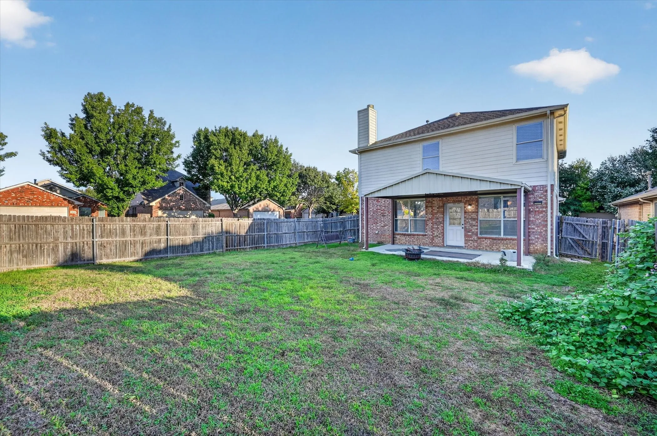 Single Family Residence For Rent in Tarrant County , 2700 Mountain Lion Drive, Fort Worth, Texas 76244, 3 Bedroom, 3 Bathroom, Garage spaces, 1,780 Sqft, built in 2005, mls#21420443, Real Estate Agent in Fort Worth, Homes For Rent in Tarrant county, Homes For Rent in Fort Worth, Realtor in Fort Worth Texas, Real Estate Brokerage Independent Realty Texas, Luminita Cordes Realtor