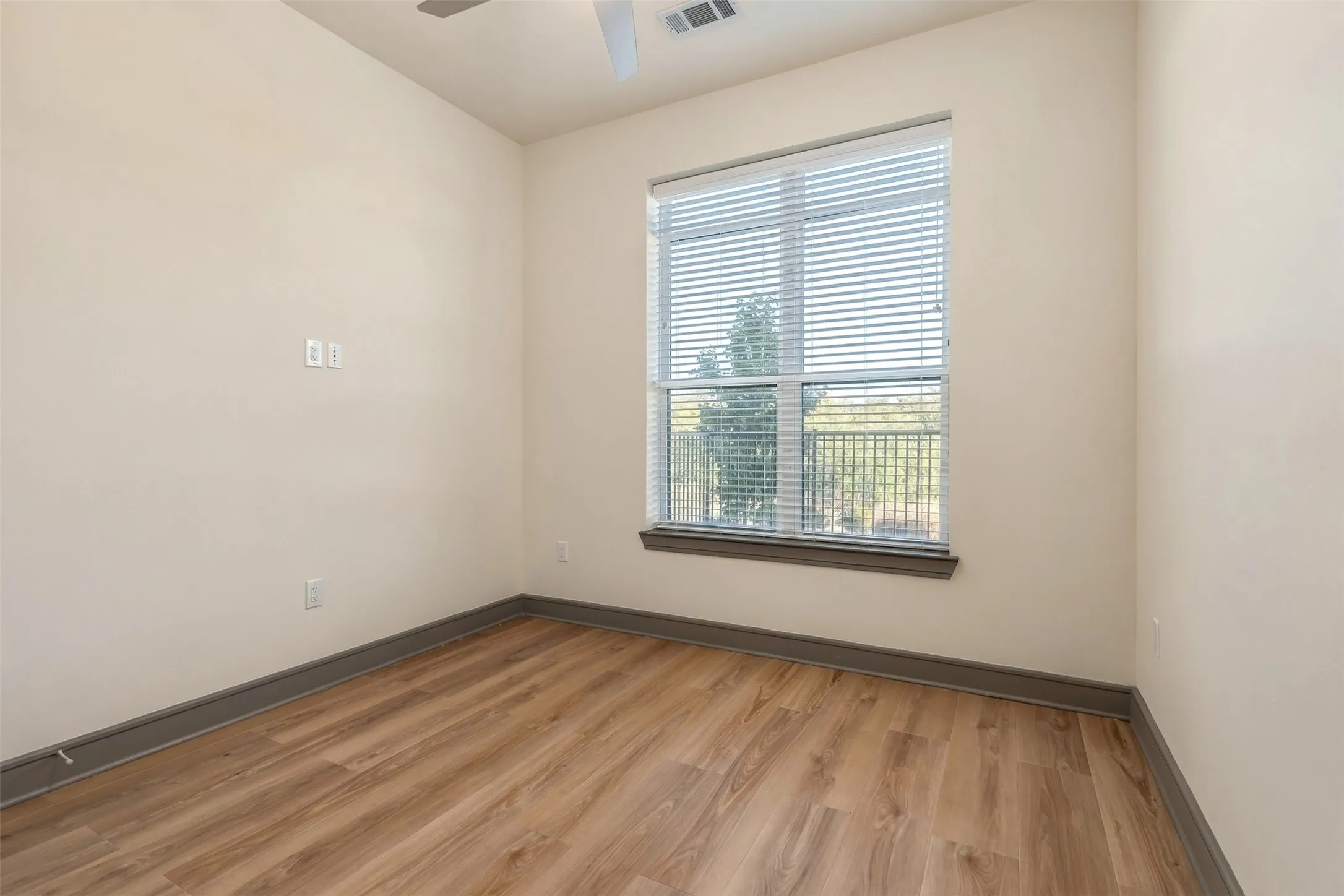 Condominium For Sale in Denton County , 2700 Old Denton Road 1012, Carrollton, Texas 75007, 3 Bedroom, 2 Bathroom, 1 Garage spaces, 1,611 Sqft, built in 2020, mls#21421059, Real Estate Agent in Carrollton, Homes For Sale in Denton county, Homes For Sale in Carrollton, Realtor in Carrollton Texas, Real Estate Brokerage Independent Realty Texas, Luminita Cordes Realtor