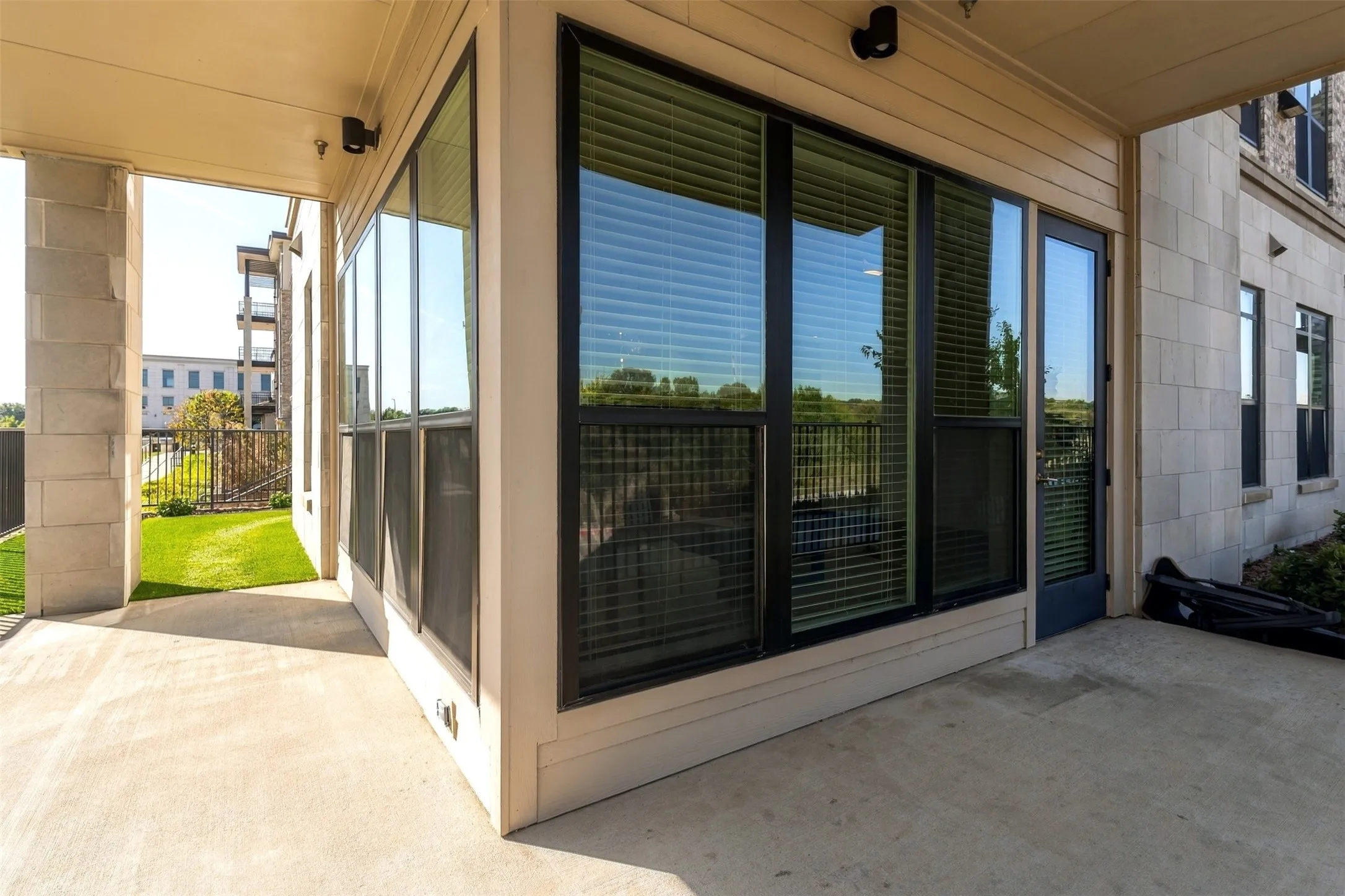 Condominium For Sale in Denton County , 2700 Old Denton Road 1012, Carrollton, Texas 75007, 3 Bedroom, 2 Bathroom, 1 Garage spaces, 1,611 Sqft, built in 2020, mls#21421059, Real Estate Agent in Carrollton, Homes For Sale in Denton county, Homes For Sale in Carrollton, Realtor in Carrollton Texas, Real Estate Brokerage Independent Realty Texas, Luminita Cordes Realtor