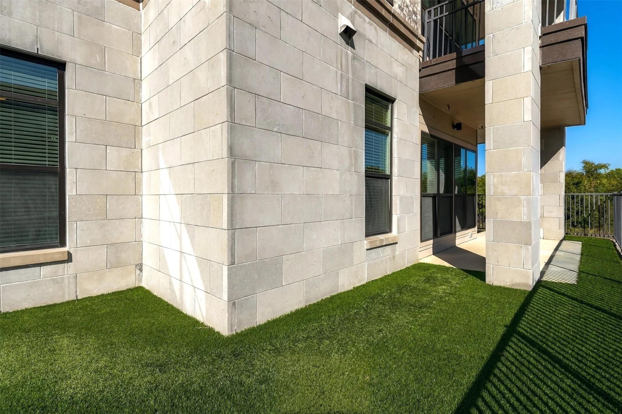 Condominium For Sale in Denton County , 2700 Old Denton Road 1012, Carrollton, Texas 75007, 3 Bedroom, 2 Bathroom, 1 Garage spaces, 1,611 Sqft, built in 2020, mls#21421059, Real Estate Agent in Carrollton, Homes For Sale in Denton county, Homes For Sale in Carrollton, Realtor in Carrollton Texas, Real Estate Brokerage Independent Realty Texas, Luminita Cordes Realtor
