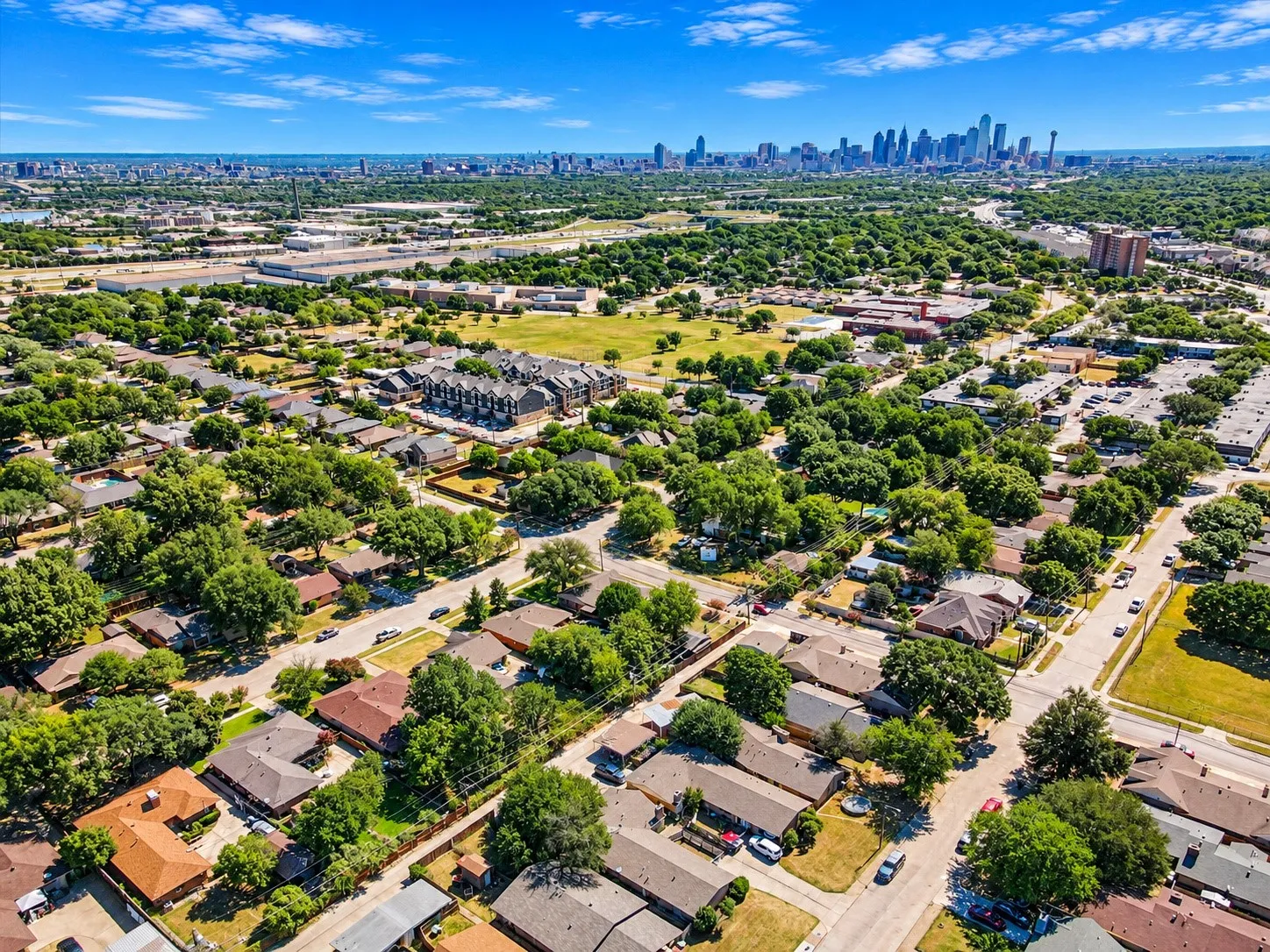 Condominium For Sale in Dallas County , 2919 Lourdes Street, Dallas, Texas 75211, 3 Bedroom, 1 Bathroom, 2 Garage spaces, 1,192 Sqft, built in 1965, mls#21420511, Real Estate Agent in Dallas, Homes For Sale in Dallas county, Homes For Sale in Dallas, Realtor in Dallas Texas, Real Estate Brokerage Independent Realty Texas, Luminita Cordes Realtor