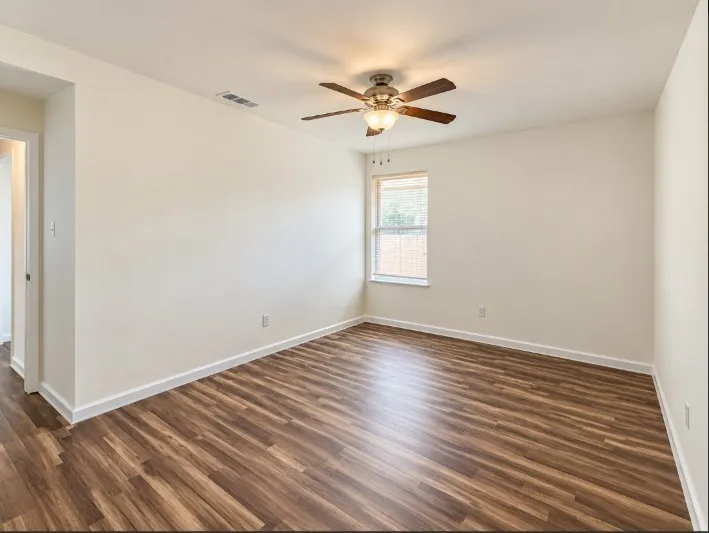 Single Family Residence For Rent in Tarrant County , 2705 Petersburg Drive, Arlington, Texas 76014, 3 Bedroom, 2 Bathroom, Garage spaces, 2,404 Sqft, built in 1978, mls#21421420, Real Estate Agent in Arlington, Homes For Rent in Tarrant county, Homes For Rent in Arlington, Realtor in Arlington Texas, Real Estate Brokerage Independent Realty Texas, Luminita Cordes Realtor