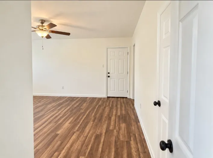 Single Family Residence For Rent in Tarrant County , 2705 Petersburg Drive, Arlington, Texas 76014, 3 Bedroom, 2 Bathroom, Garage spaces, 2,404 Sqft, built in 1978, mls#21421420, Real Estate Agent in Arlington, Homes For Rent in Tarrant county, Homes For Rent in Arlington, Realtor in Arlington Texas, Real Estate Brokerage Independent Realty Texas, Luminita Cordes Realtor