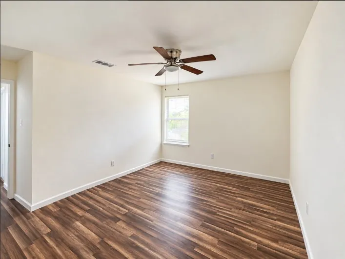 Single Family Residence For Rent in Tarrant County , 2705 Petersburg Drive, Arlington, Texas 76014, 3 Bedroom, 2 Bathroom, Garage spaces, 2,404 Sqft, built in 1978, mls#21421420, Real Estate Agent in Arlington, Homes For Rent in Tarrant county, Homes For Rent in Arlington, Realtor in Arlington Texas, Real Estate Brokerage Independent Realty Texas, Luminita Cordes Realtor