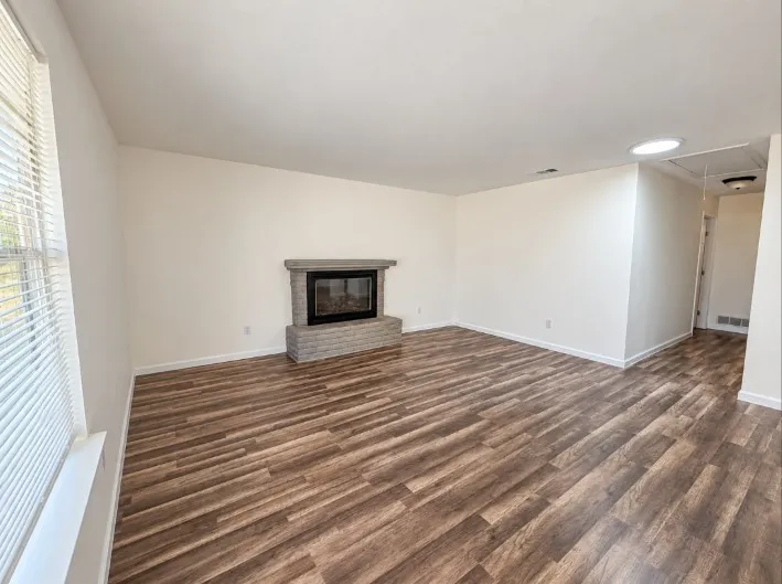 Single Family Residence For Rent in Tarrant County , 2705 Petersburg Drive, Arlington, Texas 76014, 3 Bedroom, 2 Bathroom, Garage spaces, 2,404 Sqft, built in 1978, mls#21421420, Real Estate Agent in Arlington, Homes For Rent in Tarrant county, Homes For Rent in Arlington, Realtor in Arlington Texas, Real Estate Brokerage Independent Realty Texas, Luminita Cordes Realtor