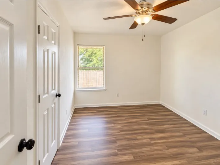 Single Family Residence For Rent in Tarrant County , 2705 Petersburg Drive, Arlington, Texas 76014, 3 Bedroom, 2 Bathroom, Garage spaces, 2,404 Sqft, built in 1978, mls#21421420, Real Estate Agent in Arlington, Homes For Rent in Tarrant county, Homes For Rent in Arlington, Realtor in Arlington Texas, Real Estate Brokerage Independent Realty Texas, Luminita Cordes Realtor