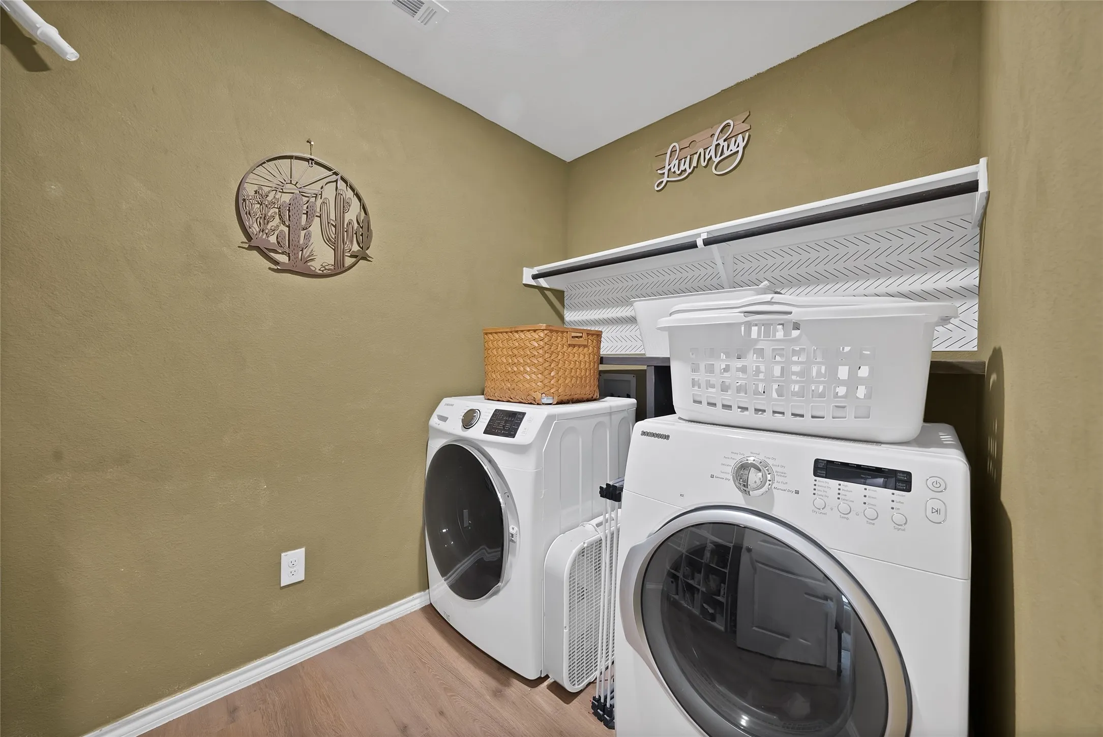 Single Family Residence For Sale in Denton County , 13121 S Haven Way, Providence Village, Texas 76227, 4 Bedroom, 2 Bathroom, 2 Garage spaces, 1,738 Sqft, built in 2023, mls#21421293, Real Estate Agent in Providence Village, Homes For Sale in Denton county, Homes For Sale in Providence Village, Realtor in Providence Village Texas, Real Estate Brokerage Independent Realty Texas, Luminita Cordes Realtor