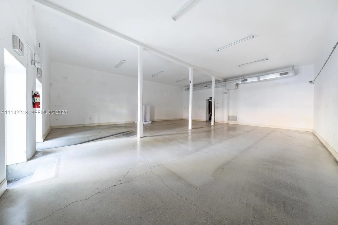 1ST FLOOR FFONT ROOM ENTRANCE