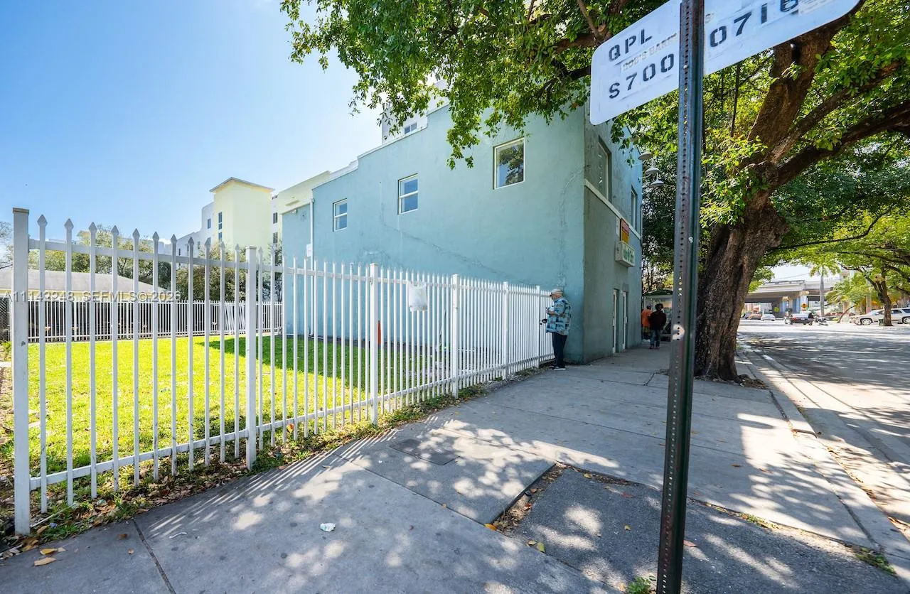 1525 Nw 3rd Ave, Miami, Florida 33136, Miami, Florida 33136, ,Commercial Sale,For Sale,1525 Nw 3rd Ave, Miami, Florida 33136,A11142248