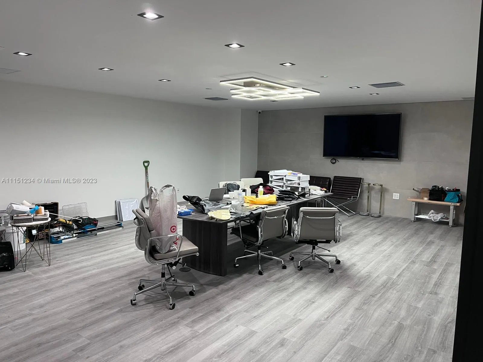 Miami, Florida 33172, ,Commercial Lease,For Rent,A11151234