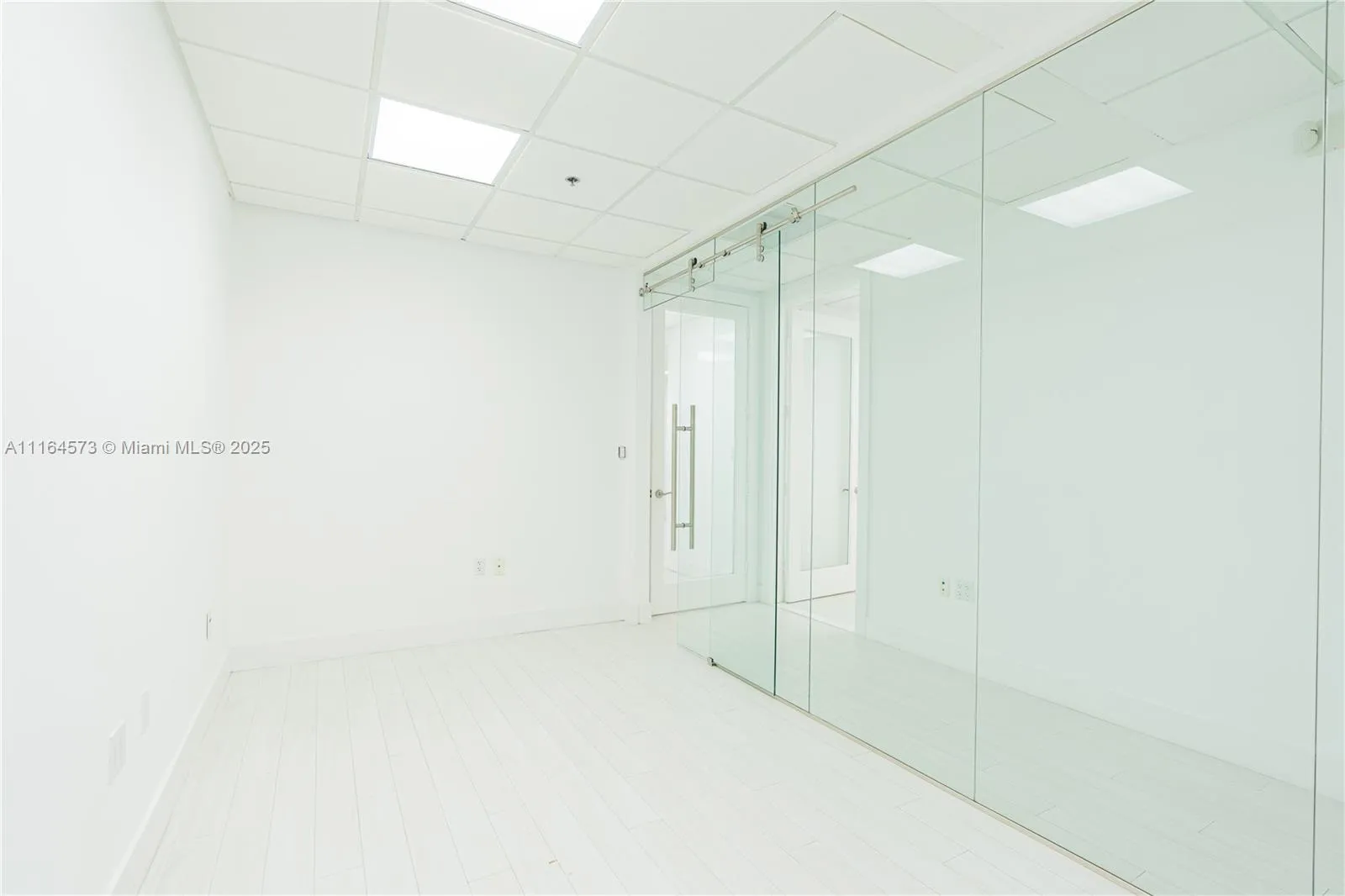 848 Brickell Ave, Miami, Florida 33131, Miami, Florida 33131, ,Commercial Lease,For Rent,848 Brickell Ave, Miami, Florida 33131,A11164573