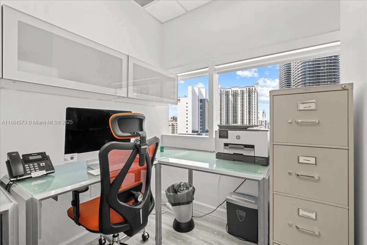 `1230 Office work area