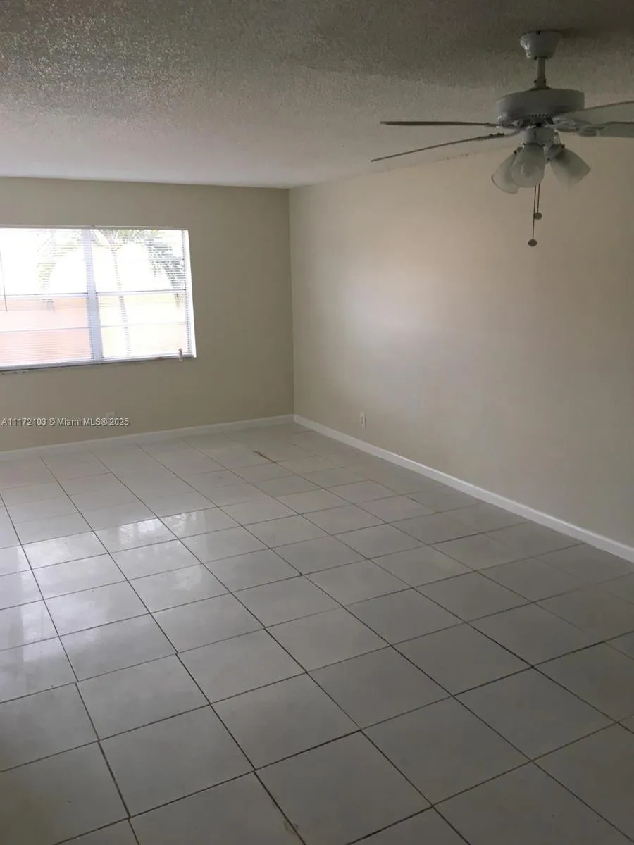5962 Nw 29th Pl 112, Sunrise, Florida 33313, Sunrise, Florida 33313, 3 Bedrooms Bedrooms, ,2 BathroomsBathrooms,Residential,For Sale,5962 Nw 29th Pl 112, Sunrise, Florida 33313,A11172103