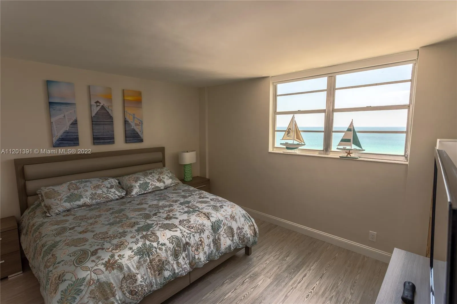 3901 S Ocean Dr 10m, Hollywood, Florida 33019, Hollywood, Florida 33019, 1 Bedroom Bedrooms, ,1 BathroomBathrooms,Residential Lease,For Rent,3901 S Ocean Dr 10m, Hollywood, Florida 33019,A11201391