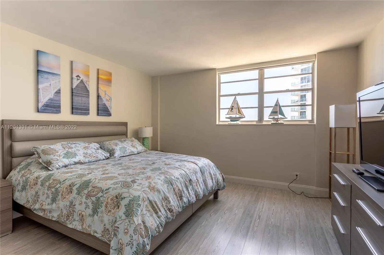 3901 S Ocean Dr 10m, Hollywood, Florida 33019, Hollywood, Florida 33019, 1 Bedroom Bedrooms, ,1 BathroomBathrooms,Residential Lease,For Rent,3901 S Ocean Dr 10m, Hollywood, Florida 33019,A11201391