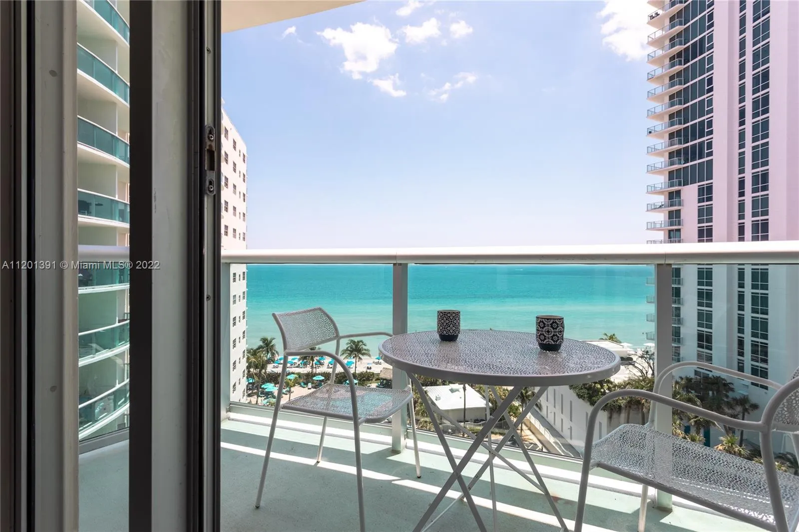 3901 S Ocean Dr 10m, Hollywood, Florida 33019, Hollywood, Florida 33019, 1 Bedroom Bedrooms, ,1 BathroomBathrooms,Residential Lease,For Rent,3901 S Ocean Dr 10m, Hollywood, Florida 33019,A11201391