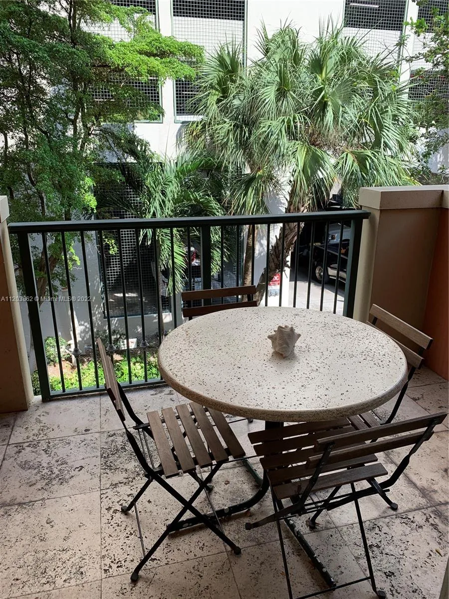 2951 S Bayshore Dr 417, Miami, Florida 33133, Miami, Florida 33133, 1 Bedroom Bedrooms, ,1 BathroomBathrooms,Residential,For Sale,2951 S Bayshore Dr 417, Miami, Florida 33133,A11203862