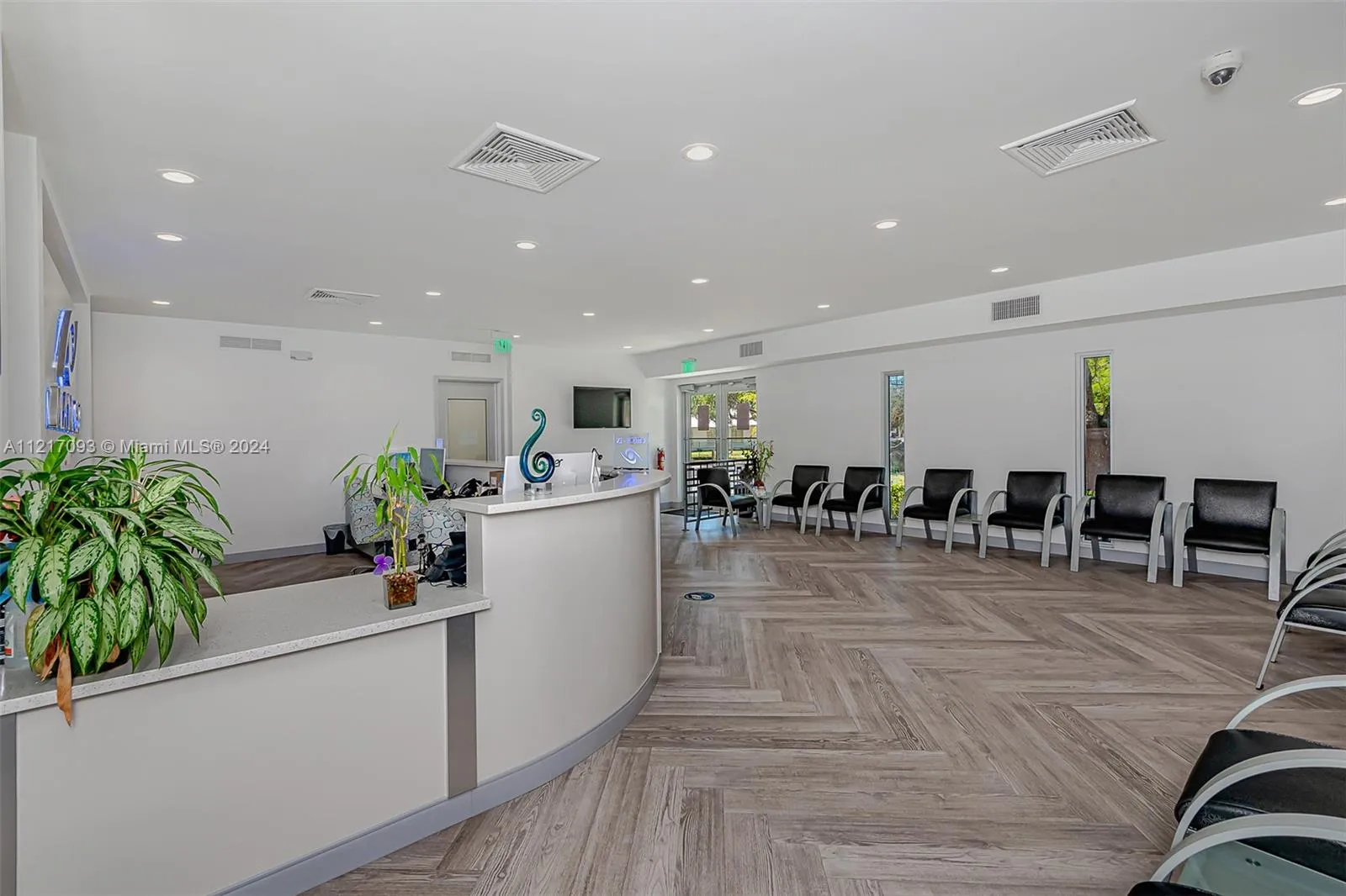 7700 Davie Road Ext, Hollywood, Florida 33024, Hollywood, Florida 33024, ,Commercial Sale,For Sale,7700 Davie Road Ext, Hollywood, Florida 33024,A11217093