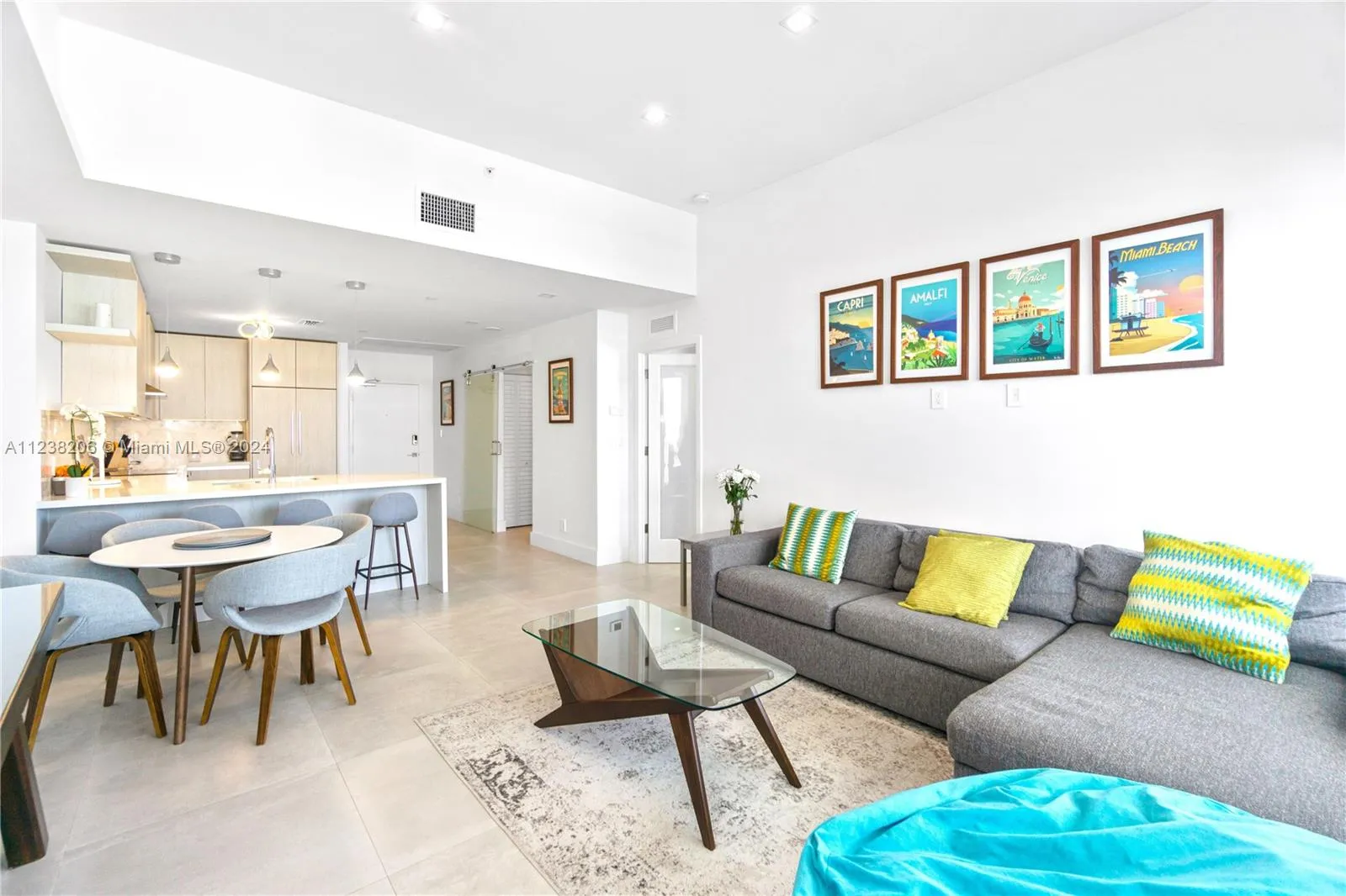 100 Lincoln Rd 1608, Miami Beach, Florida 33139, Miami Beach, Florida 33139, 2 Bedrooms Bedrooms, ,2 BathroomsBathrooms,Residential Lease,For Rent,100 Lincoln Rd 1608, Miami Beach, Florida 33139,A11238206