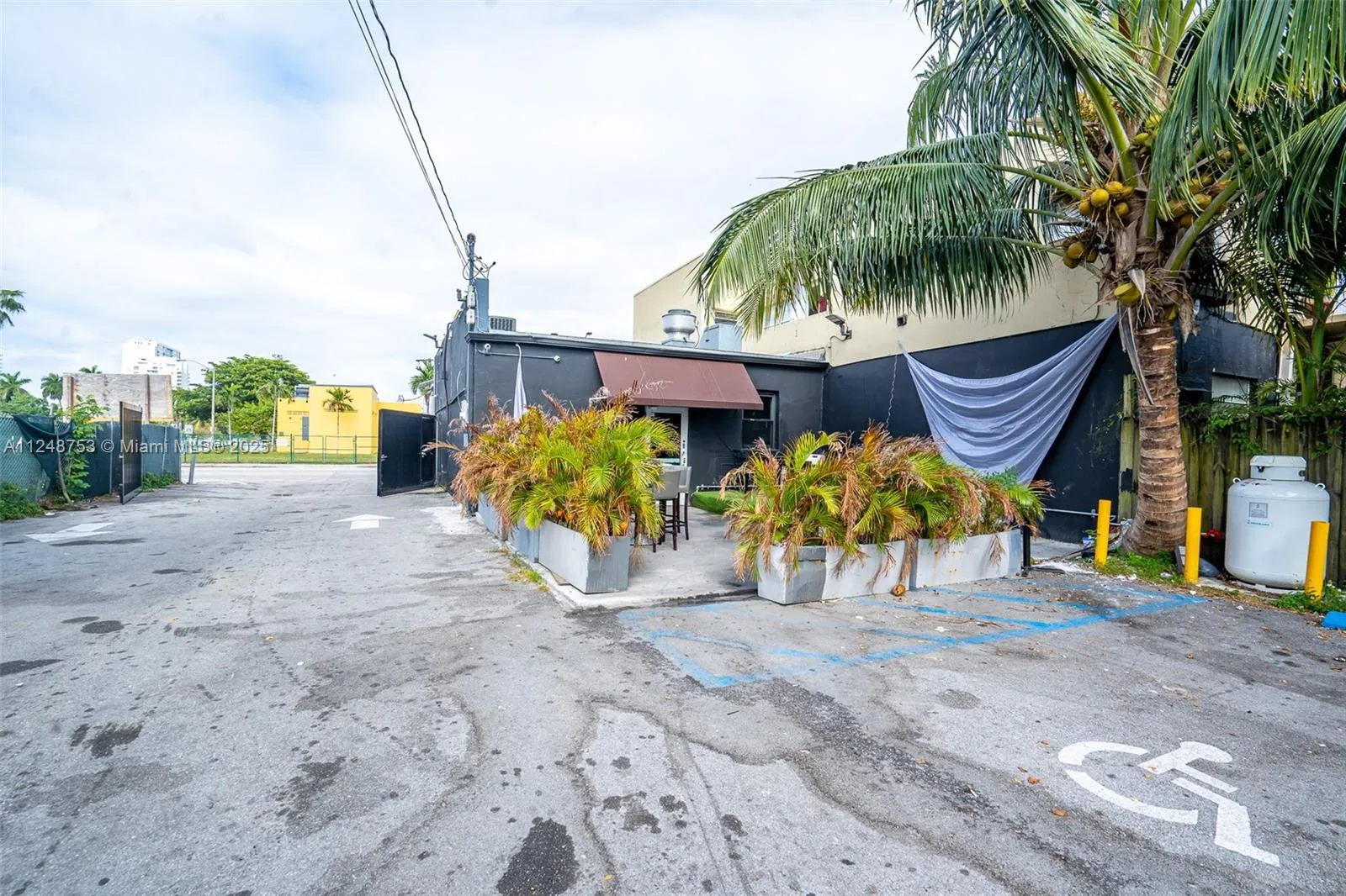 1750 Nw 7th St, Miami, Florida 33125, Miami, Florida 33125, ,Commercial Sale,For Sale,1750 Nw 7th St, Miami, Florida 33125,A11248753