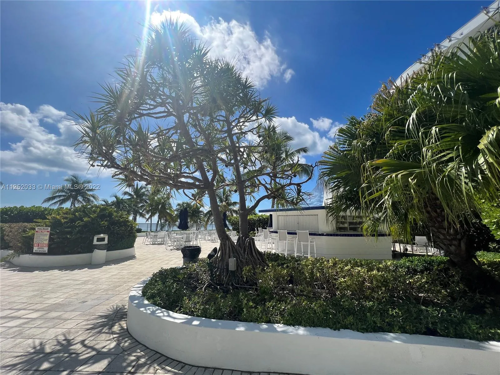 5161 Collins Av 309, Miami Beach, Florida 33140, Miami Beach, Florida 33140, 1 Bedroom Bedrooms, ,1 BathroomBathrooms,Residential Lease,For Rent,5161 Collins Av 309, Miami Beach, Florida 33140,A11252033