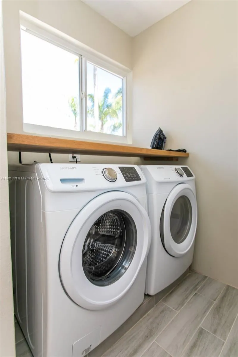1120 N 13th Terrace, Hollywood, Florida 33019, Hollywood, Florida 33019, 4 Bedrooms Bedrooms, ,2 BathroomsBathrooms,Residential Lease,For Rent,1120 N 13th Terrace, Hollywood, Florida 33019,A11321339