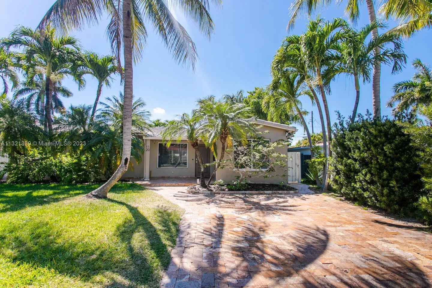 1120 N 13th Terrace, Hollywood, Florida 33019, Hollywood, Florida 33019, 4 Bedrooms Bedrooms, ,2 BathroomsBathrooms,Residential Lease,For Rent,1120 N 13th Terrace, Hollywood, Florida 33019,A11321339