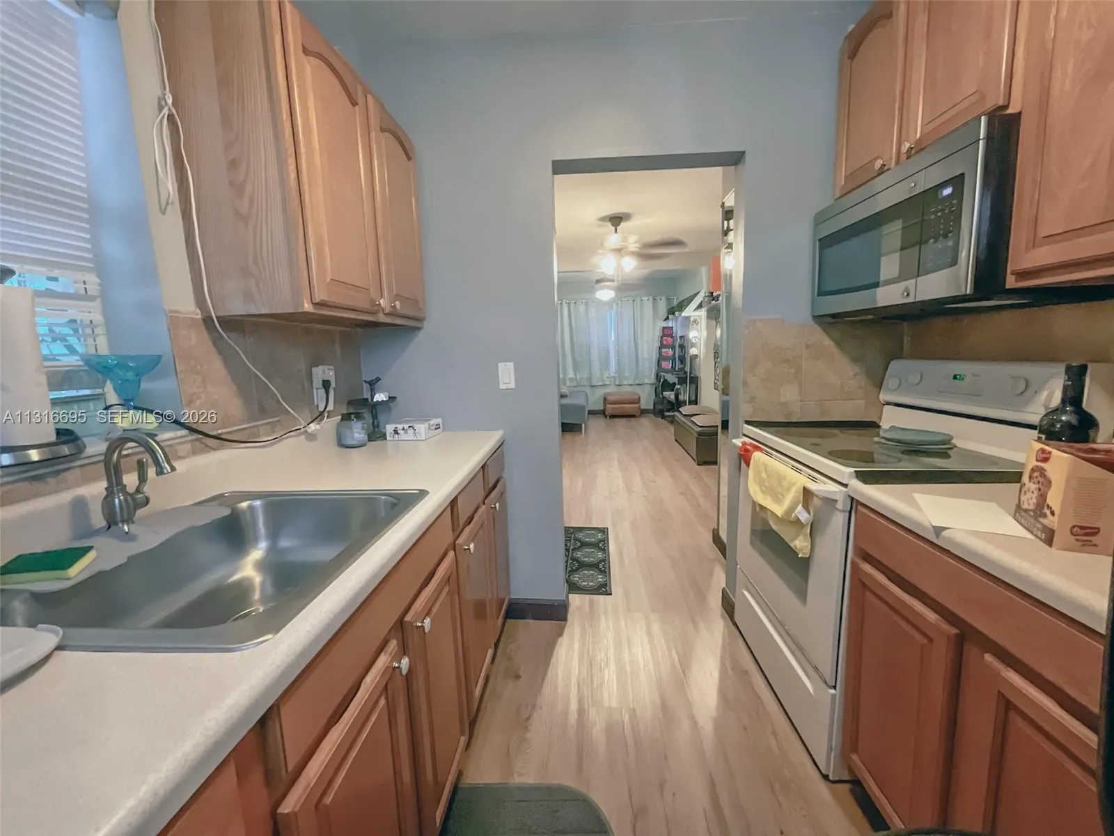 3682 Sw 26th St 2, Miami, Florida 33133, Miami, Florida 33133, 2 Bedrooms Bedrooms, ,1 BathroomBathrooms,Residential Lease,For Rent,3682 Sw 26th St 2, Miami, Florida 33133,A11316695