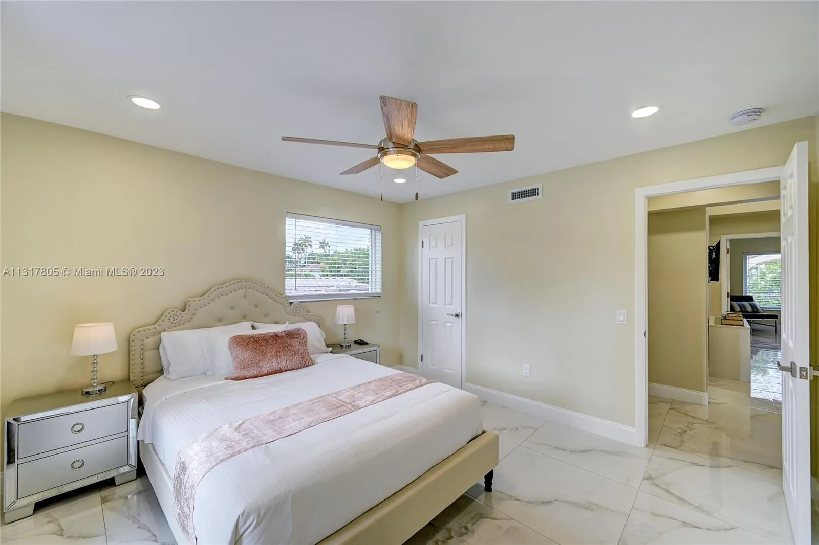 1109 Hollywood Blvd, Hollywood, Florida 33019, Hollywood, Florida 33019, 5 Bedrooms Bedrooms, ,3 BathroomsBathrooms,Residential Lease,For Rent,1109 Hollywood Blvd, Hollywood, Florida 33019,A11317805