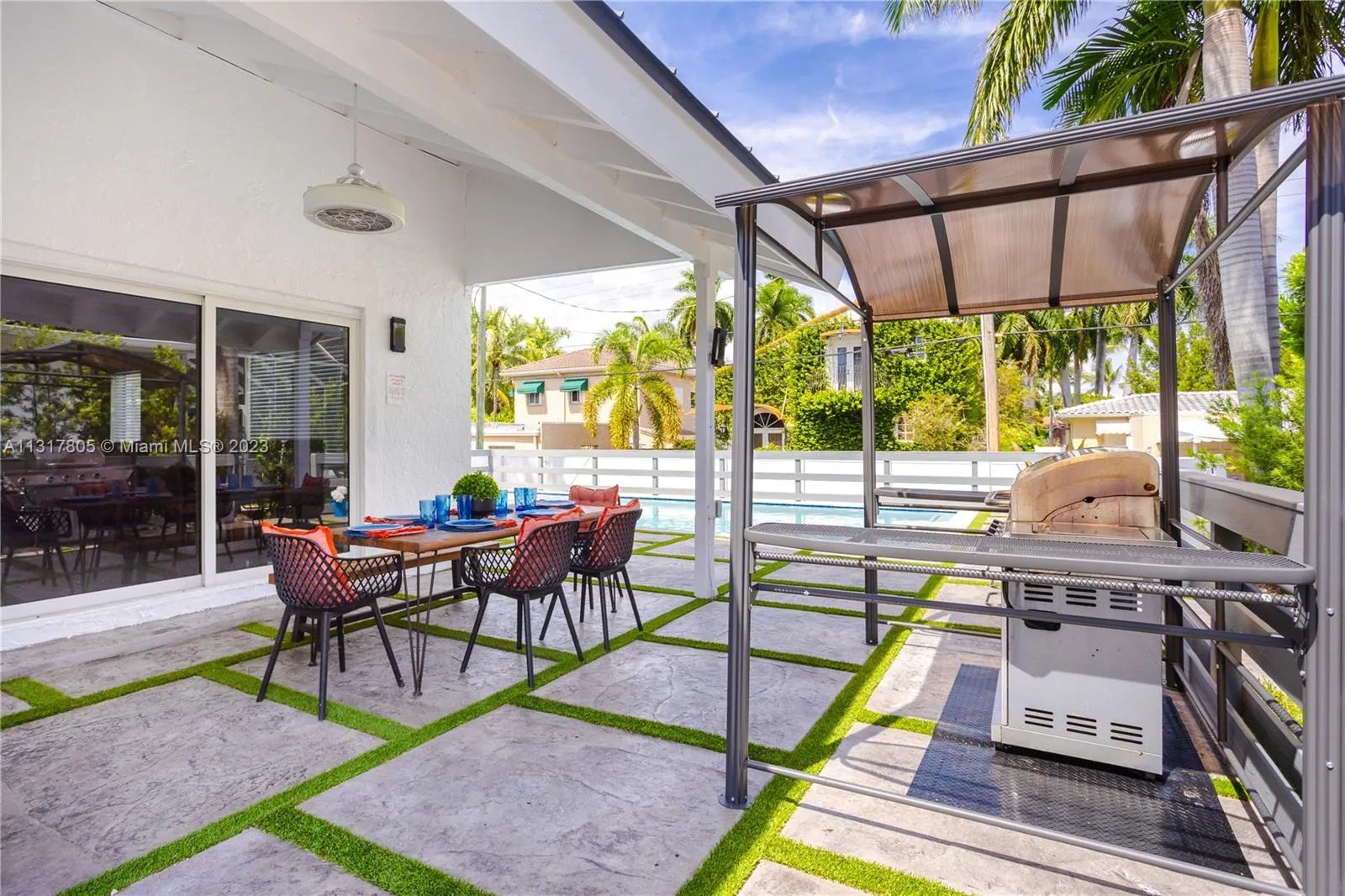 1109 Hollywood Blvd, Hollywood, Florida 33019, Hollywood, Florida 33019, 5 Bedrooms Bedrooms, ,3 BathroomsBathrooms,Residential Lease,For Rent,1109 Hollywood Blvd, Hollywood, Florida 33019,A11317805