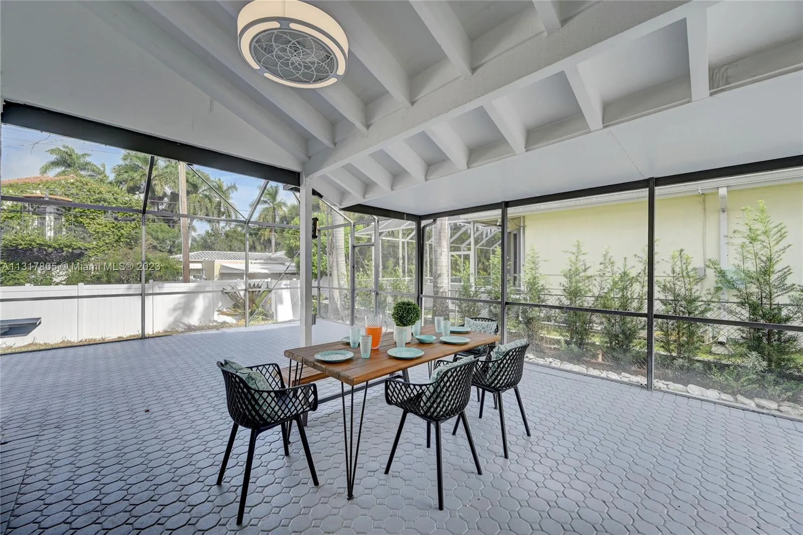 1109 Hollywood Blvd, Hollywood, Florida 33019, Hollywood, Florida 33019, 5 Bedrooms Bedrooms, ,3 BathroomsBathrooms,Residential Lease,For Rent,1109 Hollywood Blvd, Hollywood, Florida 33019,A11317805