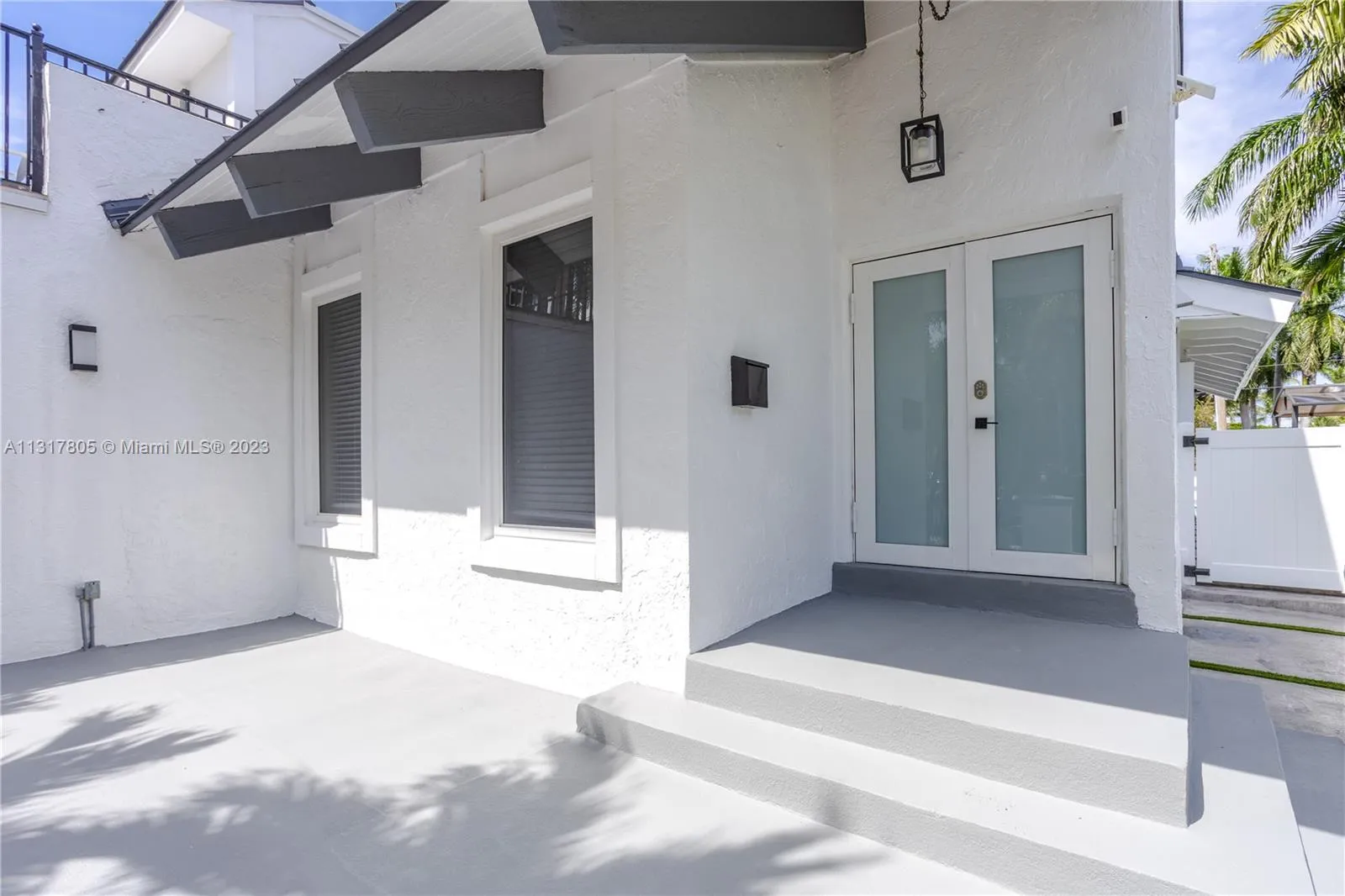 1109 Hollywood Blvd, Hollywood, Florida 33019, Hollywood, Florida 33019, 5 Bedrooms Bedrooms, ,3 BathroomsBathrooms,Residential Lease,For Rent,1109 Hollywood Blvd, Hollywood, Florida 33019,A11317805