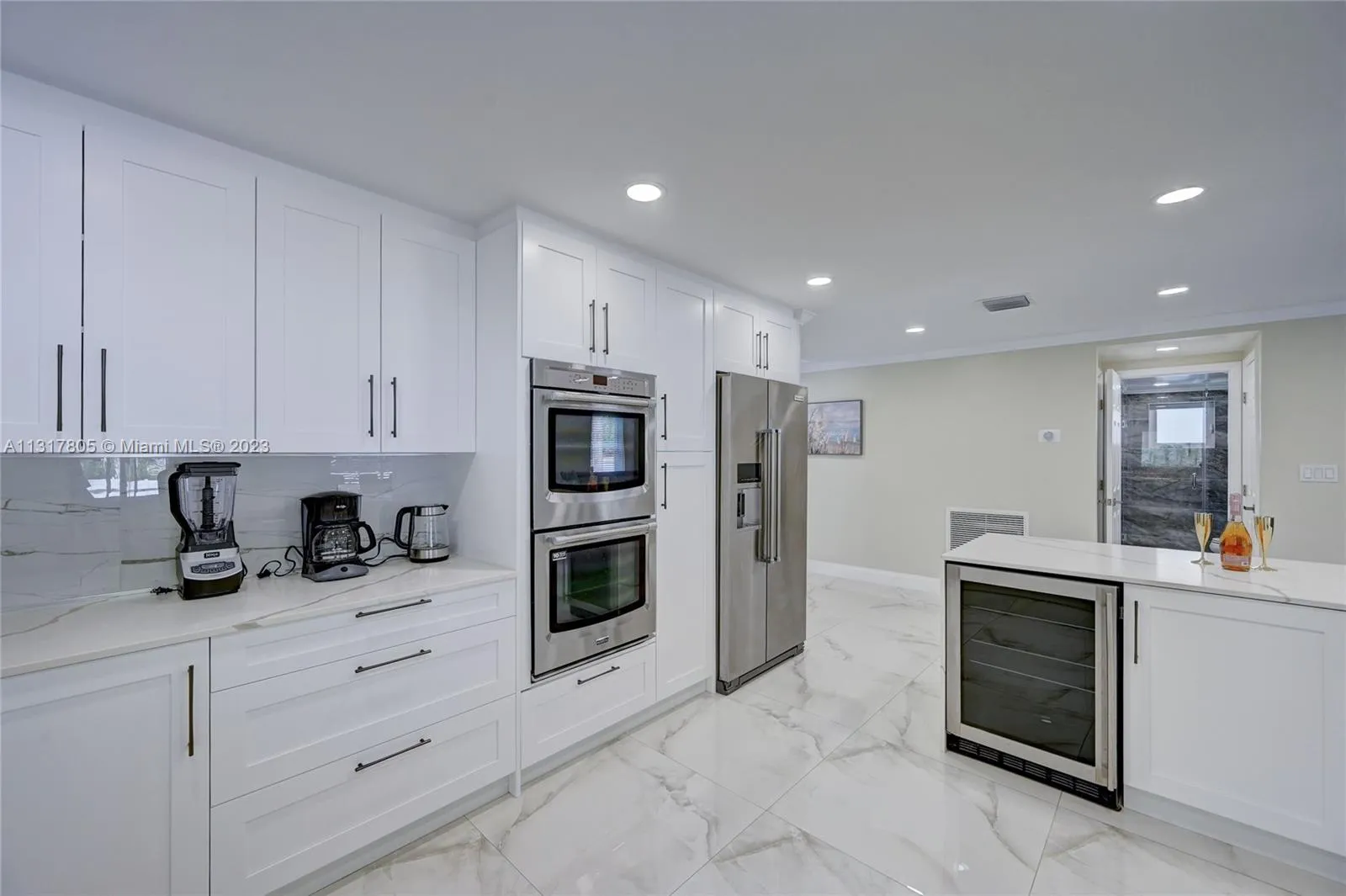 1109 Hollywood Blvd, Hollywood, Florida 33019, Hollywood, Florida 33019, 5 Bedrooms Bedrooms, ,3 BathroomsBathrooms,Residential Lease,For Rent,1109 Hollywood Blvd, Hollywood, Florida 33019,A11317805