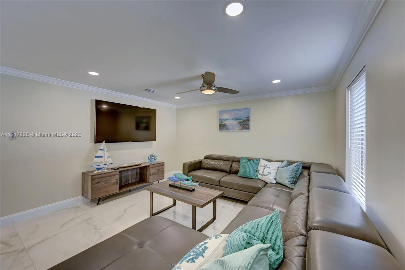 1109 Hollywood Blvd, Hollywood, Florida 33019, Hollywood, Florida 33019, 5 Bedrooms Bedrooms, ,3 BathroomsBathrooms,Residential Lease,For Rent,1109 Hollywood Blvd, Hollywood, Florida 33019,A11317805