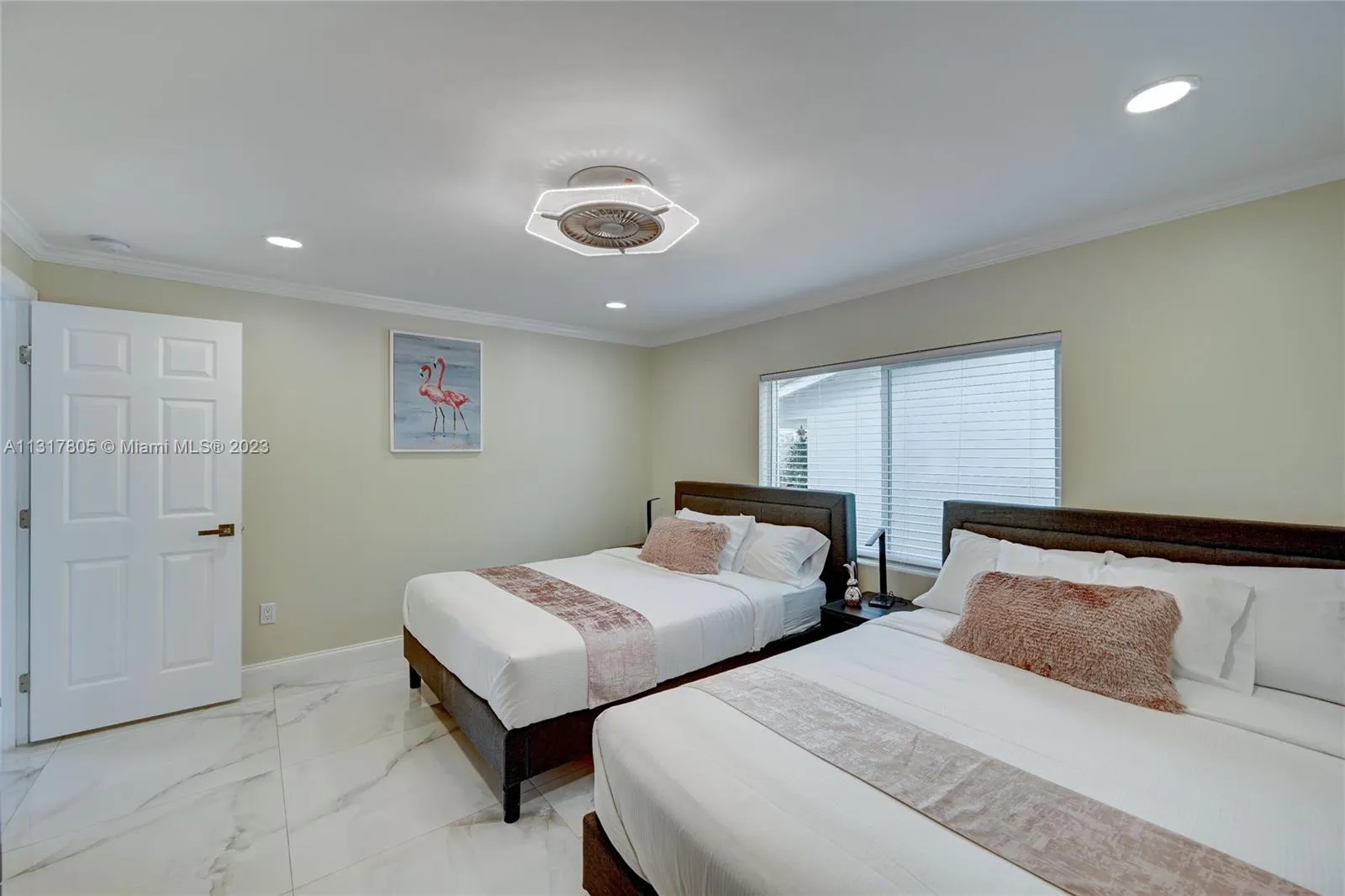 1109 Hollywood Blvd, Hollywood, Florida 33019, Hollywood, Florida 33019, 5 Bedrooms Bedrooms, ,3 BathroomsBathrooms,Residential Lease,For Rent,1109 Hollywood Blvd, Hollywood, Florida 33019,A11317805