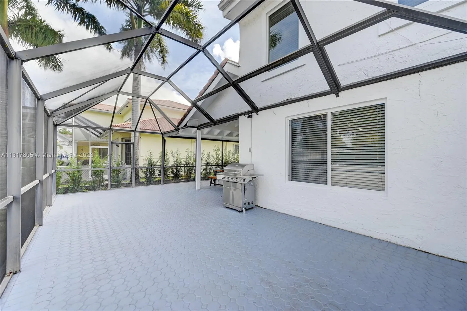 1109 Hollywood Blvd, Hollywood, Florida 33019, Hollywood, Florida 33019, 5 Bedrooms Bedrooms, ,3 BathroomsBathrooms,Residential Lease,For Rent,1109 Hollywood Blvd, Hollywood, Florida 33019,A11317805