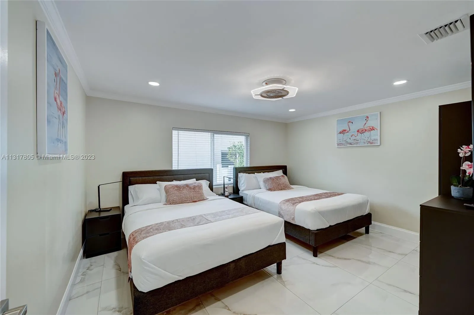 1109 Hollywood Blvd, Hollywood, Florida 33019, Hollywood, Florida 33019, 5 Bedrooms Bedrooms, ,3 BathroomsBathrooms,Residential Lease,For Rent,1109 Hollywood Blvd, Hollywood, Florida 33019,A11317805