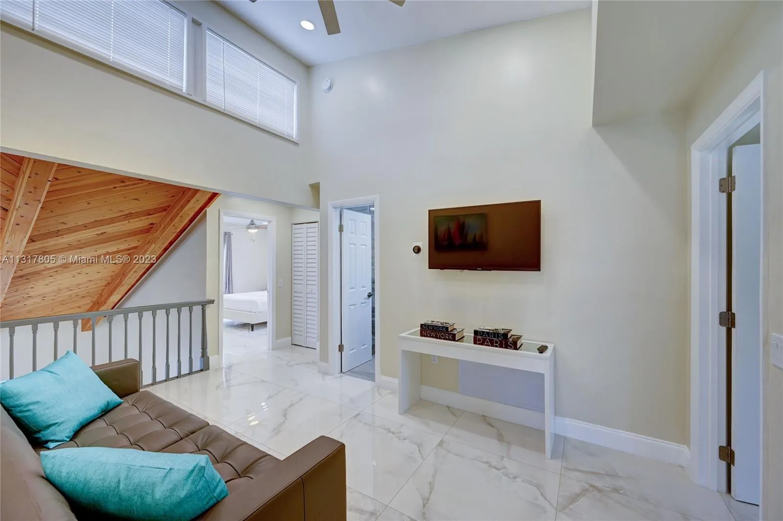 1109 Hollywood Blvd, Hollywood, Florida 33019, Hollywood, Florida 33019, 5 Bedrooms Bedrooms, ,3 BathroomsBathrooms,Residential Lease,For Rent,1109 Hollywood Blvd, Hollywood, Florida 33019,A11317805