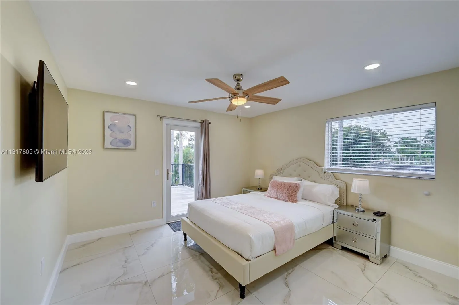 1109 Hollywood Blvd, Hollywood, Florida 33019, Hollywood, Florida 33019, 5 Bedrooms Bedrooms, ,3 BathroomsBathrooms,Residential Lease,For Rent,1109 Hollywood Blvd, Hollywood, Florida 33019,A11317805